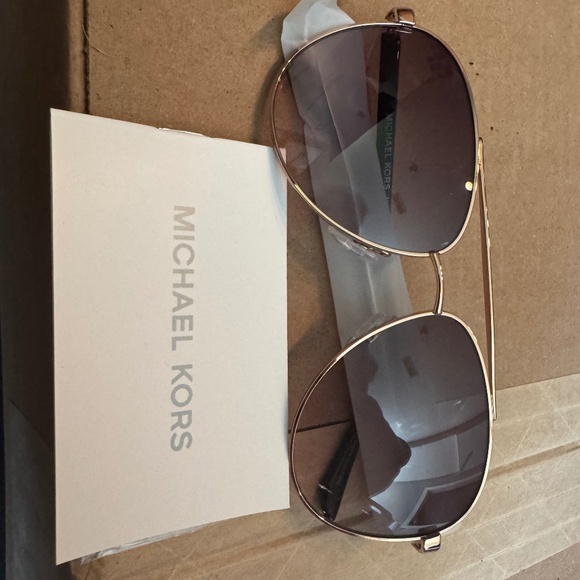 Michael kors - Picture 1 of 3